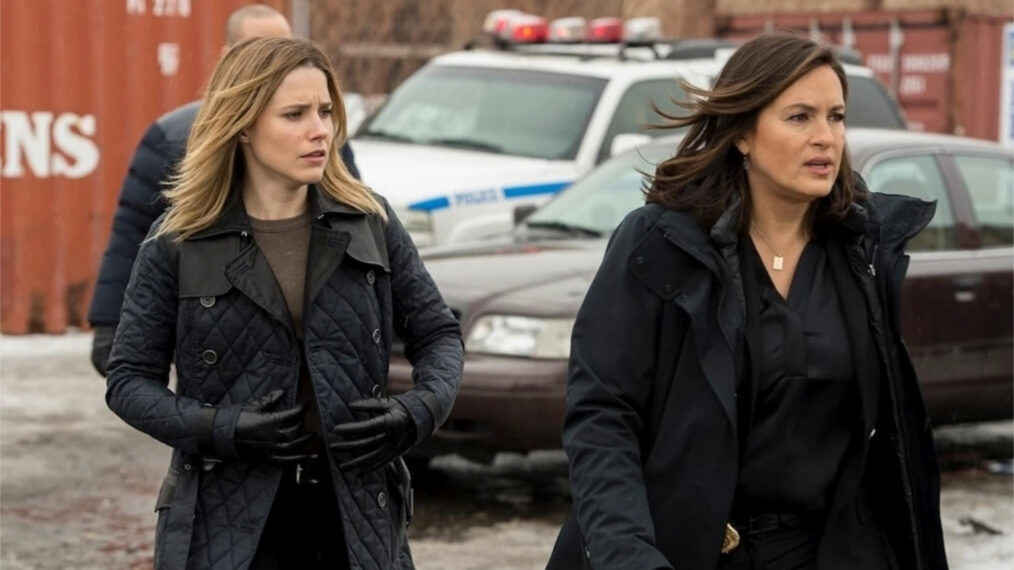 Sophia Bush as Erin Linday and Mariska Hargitay as Olivia Benson in 'Law & Order: Special Victims Unit'