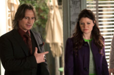 Robert Carlyle and Emilie de Ravin in 'Once Upon a Time'