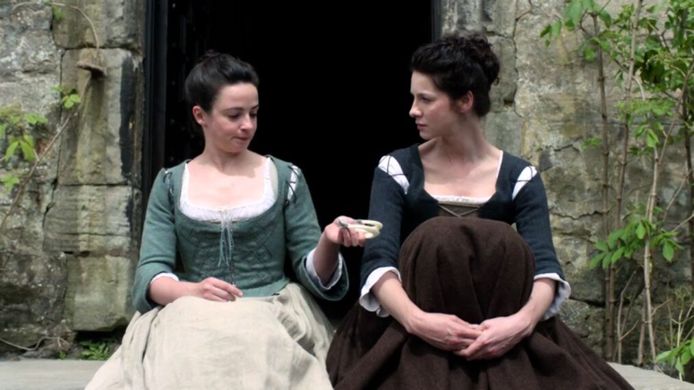 Laura Donnelly and Caitriona Balfe in 'Outlander' Season 1