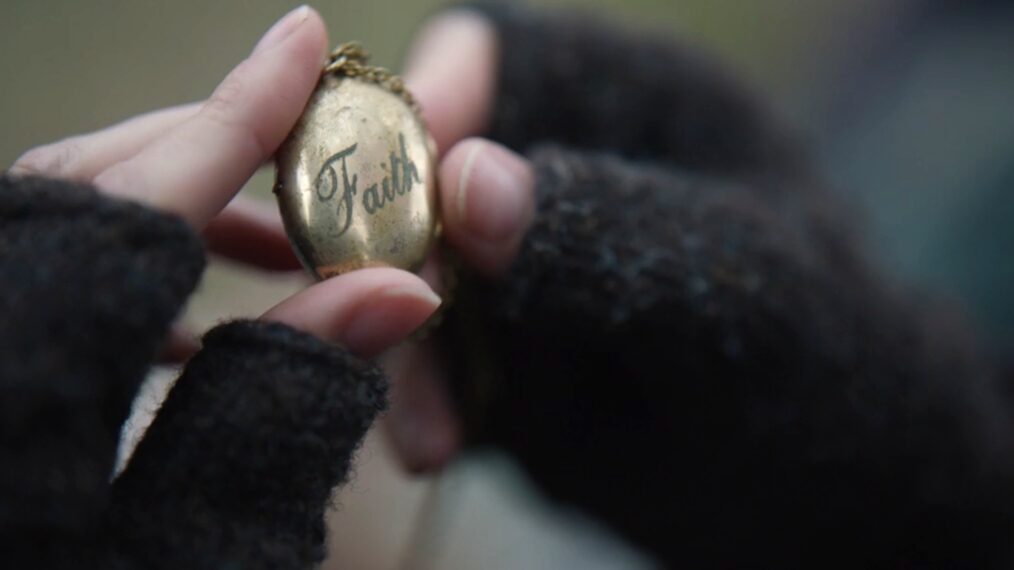 'Outlander' Faith locket in Season 7 finale