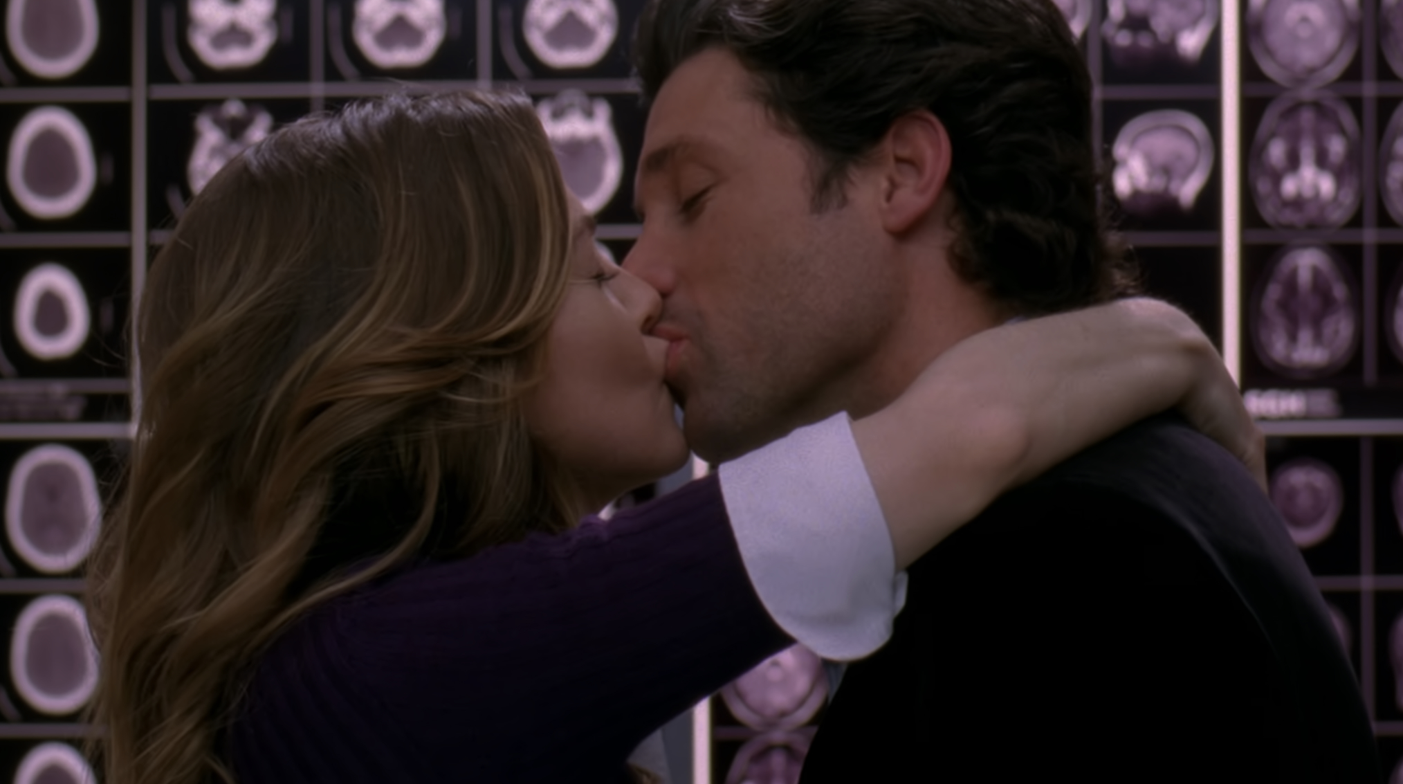 Patrick Dempsey and Ellen Pompeo kissing as Derek and Meredith on 'Grey's Anatomy'