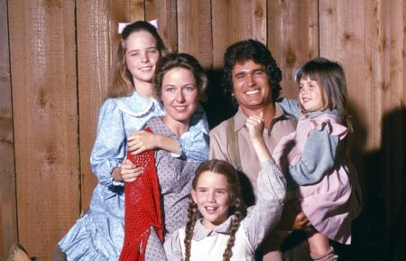 LITTLE HOUSE ON THE PRAIRIE, from left: Melissa Sue Anderson, Karen Grassle, Melissa Gilbert (bottom), Michael Landon, Lindsay / Sidney Greenbush, (1974), 1974-83.