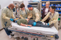 David Alan Grier as Dr. Ron, Allison Tolman as Alex, Josh Lawson as Dr. Bruce, Wendi Mclendon-Covey as Joyce, Kahyun Kim as Serena in 'St. Denis Medical' Season 1 Episode 10