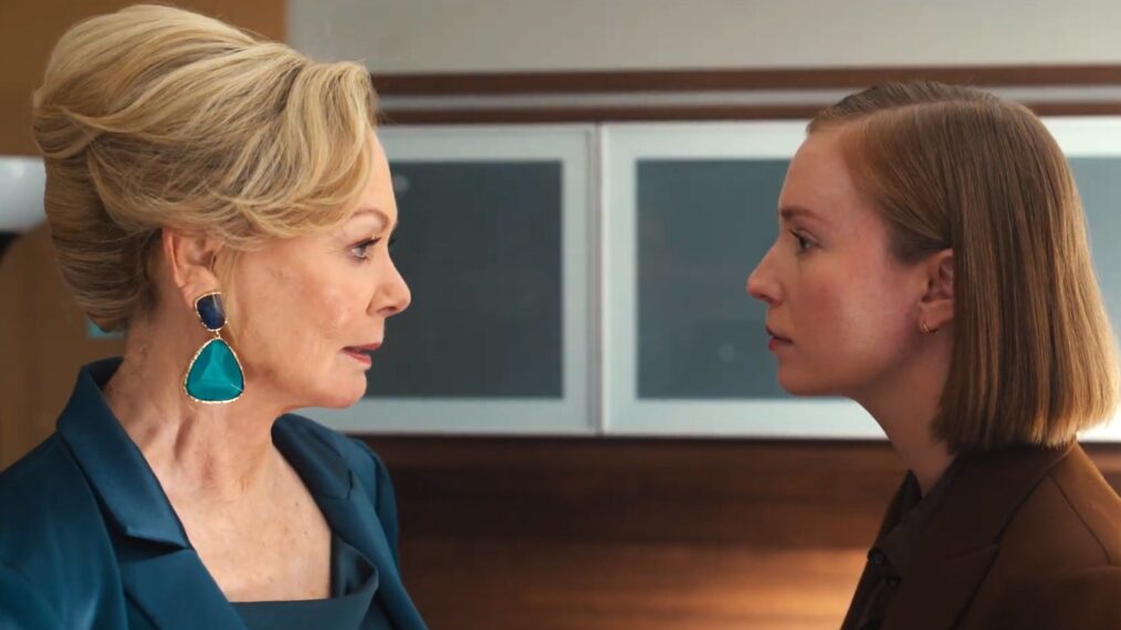 Jean Smart and Hannah Einbinder in 'Hacks' Season 4