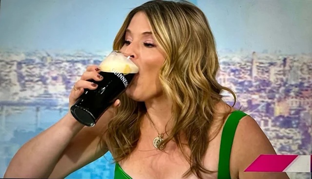 Jenna Bush Hager splitting the G on Today show